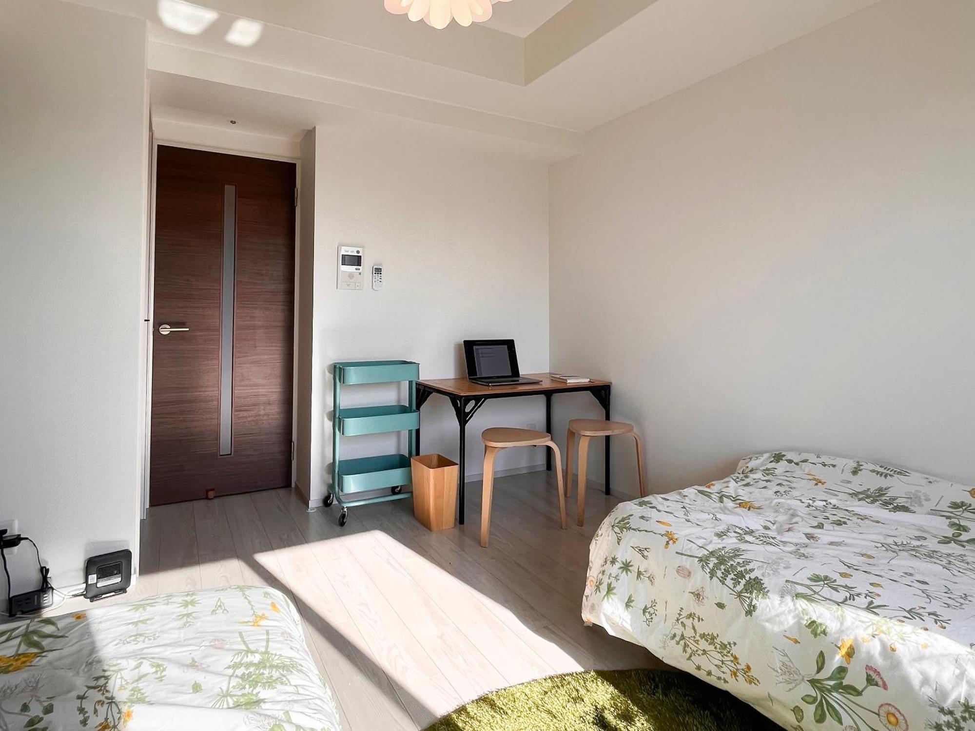 R Guest House Osaka Bagian luar foto