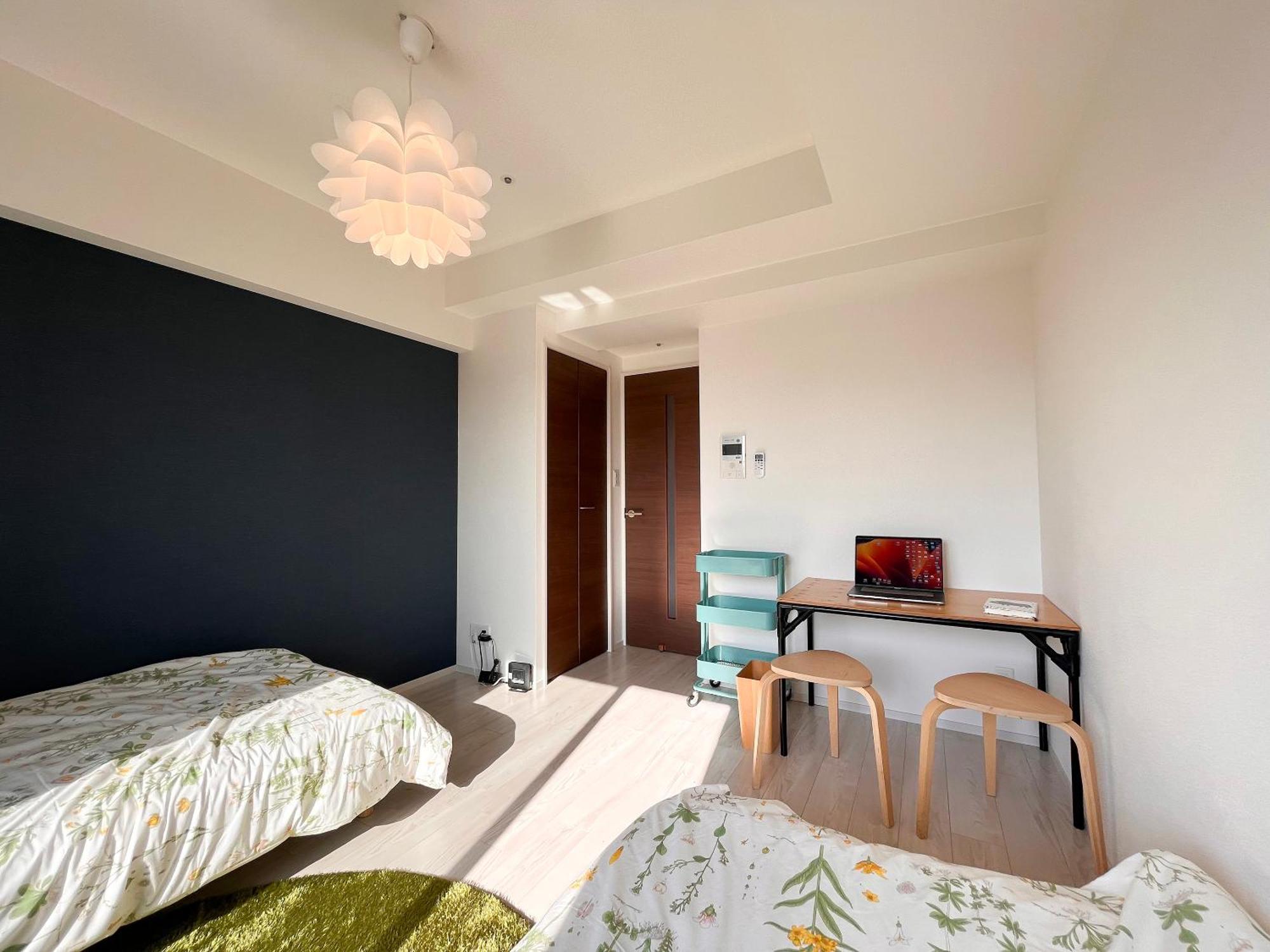 R Guest House Osaka Bagian luar foto