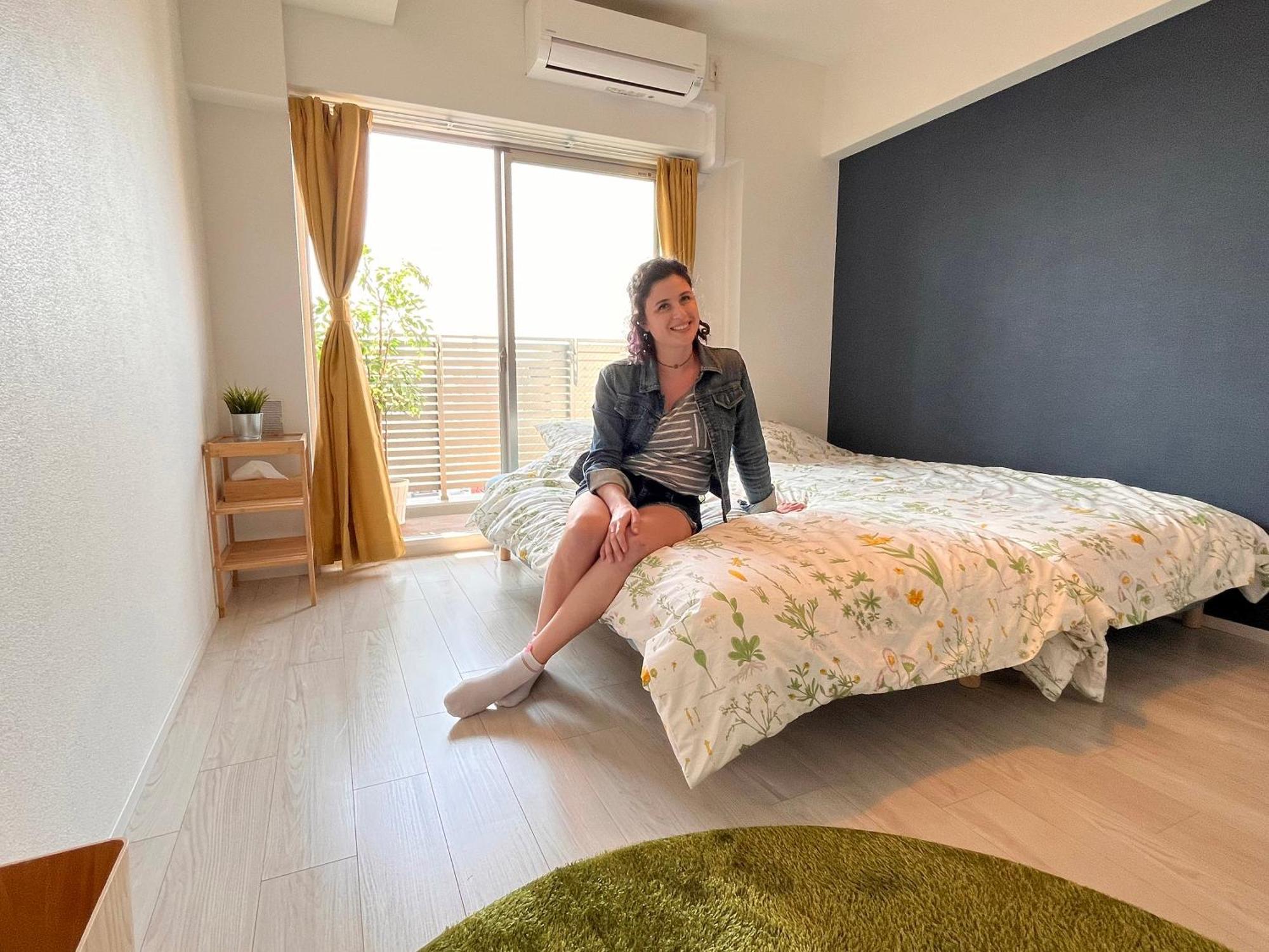 R Guest House Osaka Bagian luar foto