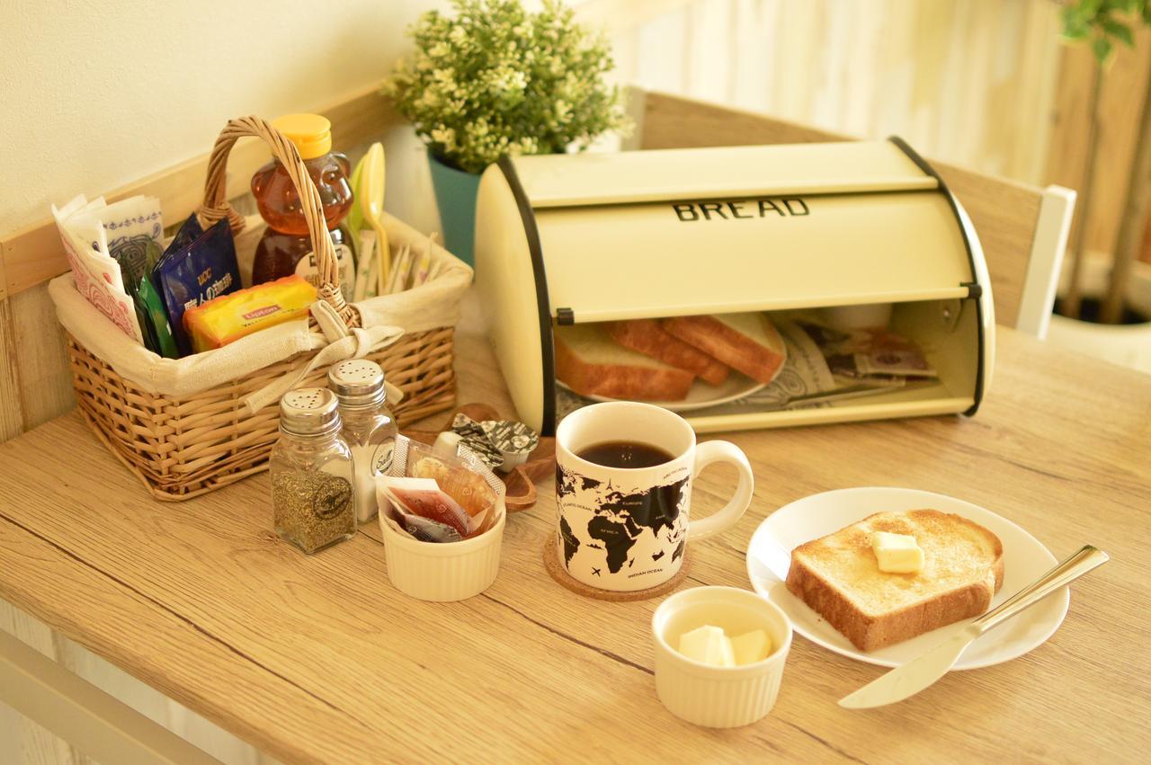 R Guest House Osaka Bagian luar foto