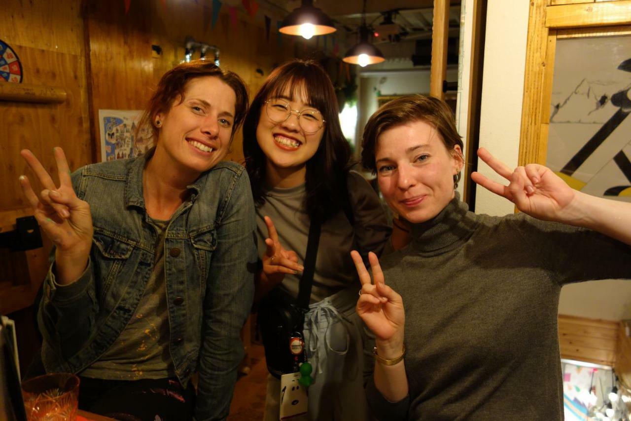 R Guest House Osaka Bagian luar foto